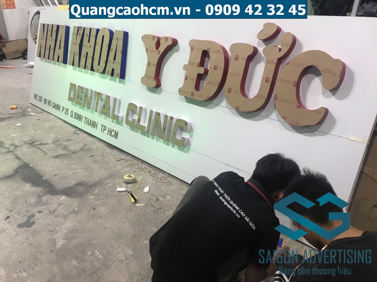 Bảng hiệu chữ mica