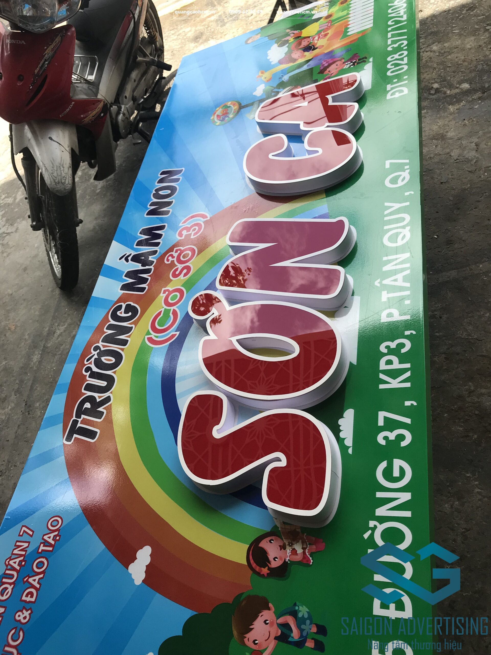 bang ton dan decal scaled