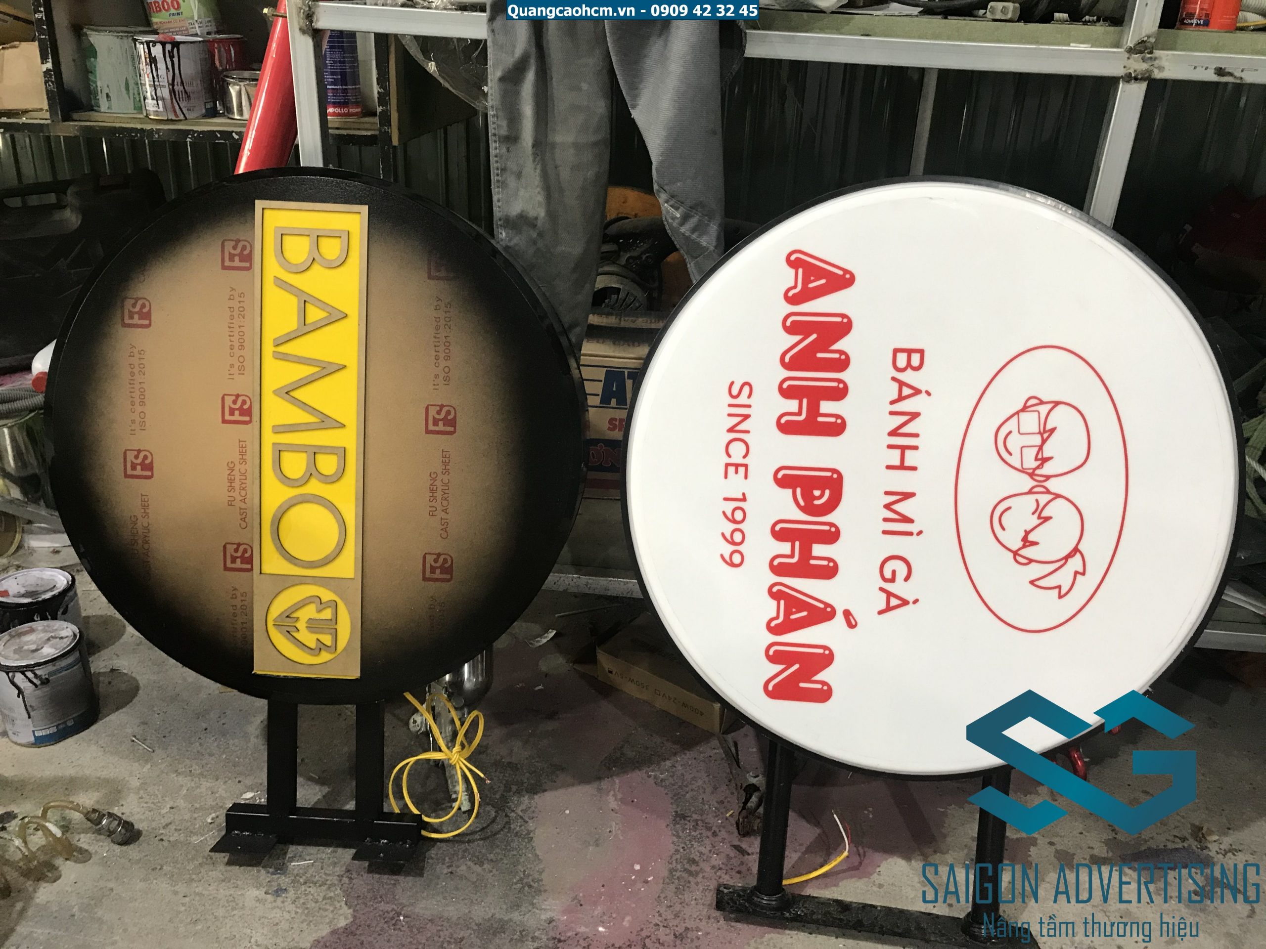 hop den mica hut noi tiem banh mica scaled